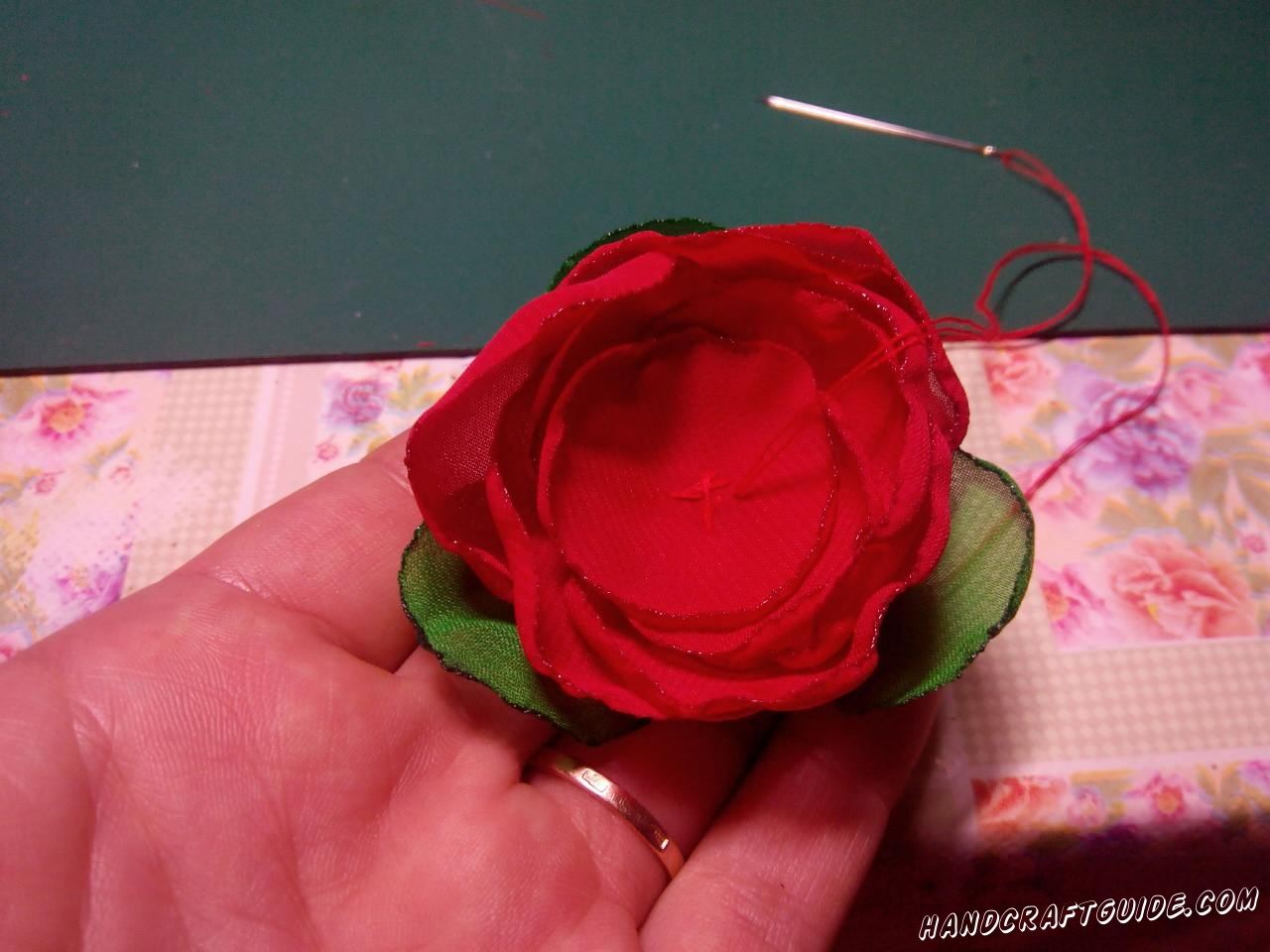 роза из ткани на 8 марта