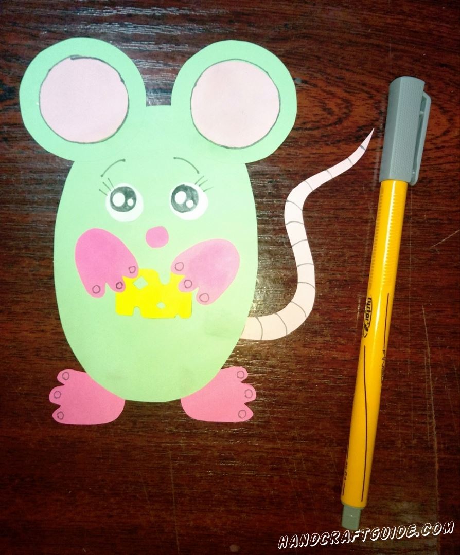 Красиво разрисовываем нашу мышку.