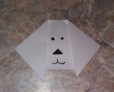 Сейчас мы сделаем милую собачку с помощью стиля оригами
